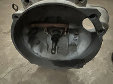 Load image into Gallery viewer, Bus Box Kombi Gearbox 5 Rib 1800 Code: CM05065