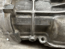 Load image into Gallery viewer, Bus Box Kombi Gearbox 3 Rib Code: CE1235509 (Top Mounts)