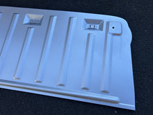 Load image into Gallery viewer, Front Panel Cargo Bed Type 2 Single Cab 52-79