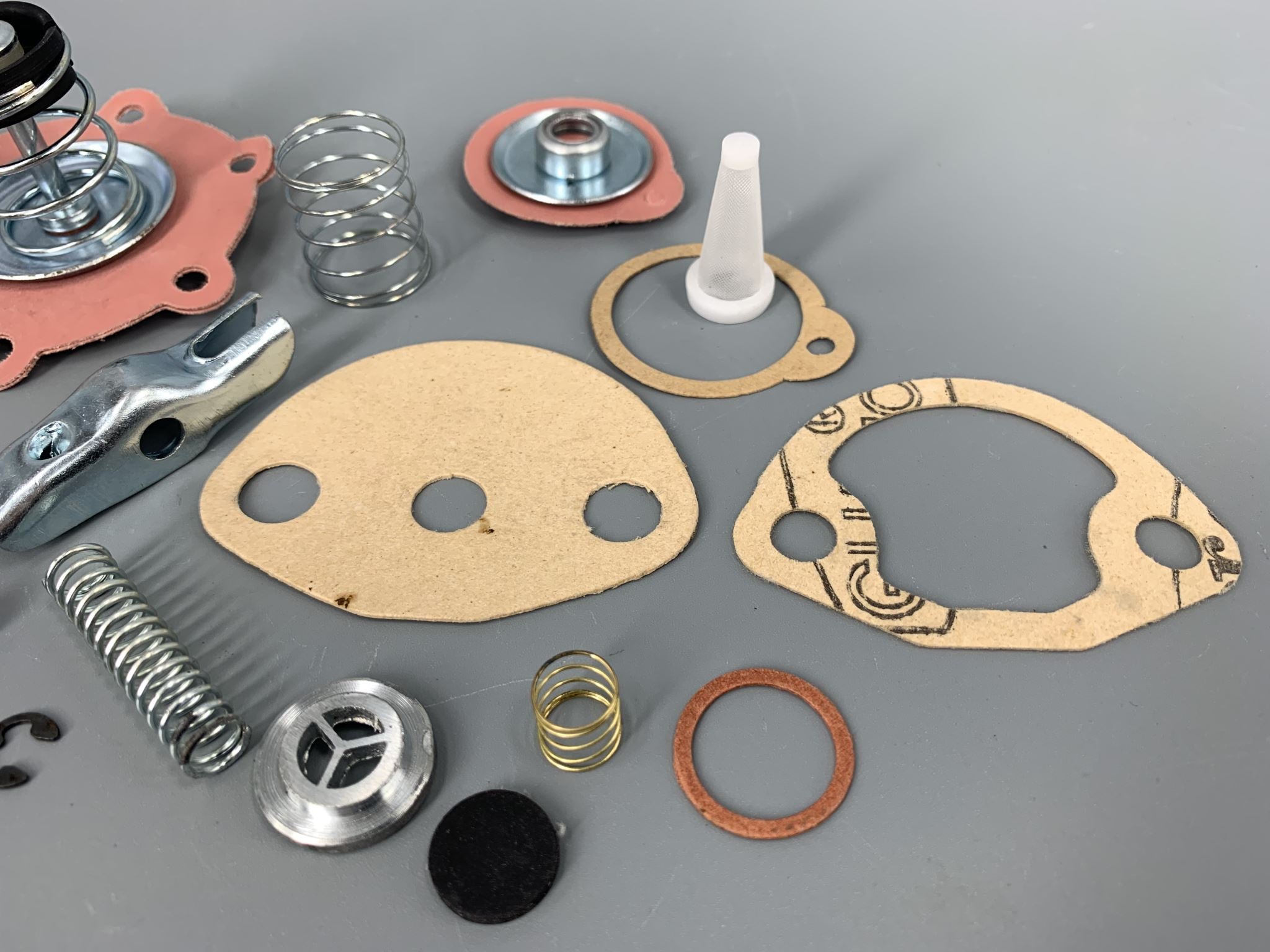 VWC-111-198-555 - 111198555 - EXCELLENT REPRODUCTION FROM EUROPE - FUEL PUMP  REBUILD KIT 13-1600CC - FOR