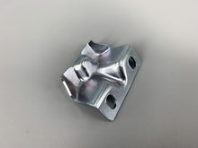 Load image into Gallery viewer, Catch Plate Engine Lid Deck Lid Latch Catch Plate Type 2 Kombi 1972-1979