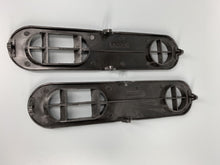 Load image into Gallery viewer, Vents Defroster Centre Left and Right Type 2 Kombi 1973-1979 Black Plastic Pair