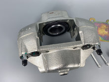 Load image into Gallery viewer, Brake Caliper Type 2 Kombi 1973-1979 No Pads Right