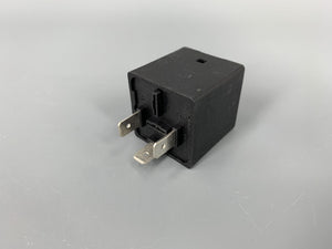 Flasher Indicator Relay 3 Prong 12 Volt Square