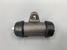 Load image into Gallery viewer, Wheel Cylinder Type 1 Rear 1200-1300 1958-67 Italy