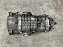 Load image into Gallery viewer, Bus Box Kombi Gearbox 3 Rib Code: CE1235509 (Top Mounts)