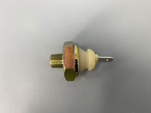 Load image into Gallery viewer, Oil Pressure Switch German