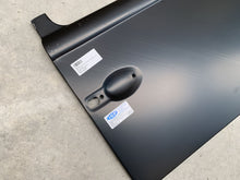 Load image into Gallery viewer, Door Skin Complete Kombi 1968-1979 Right